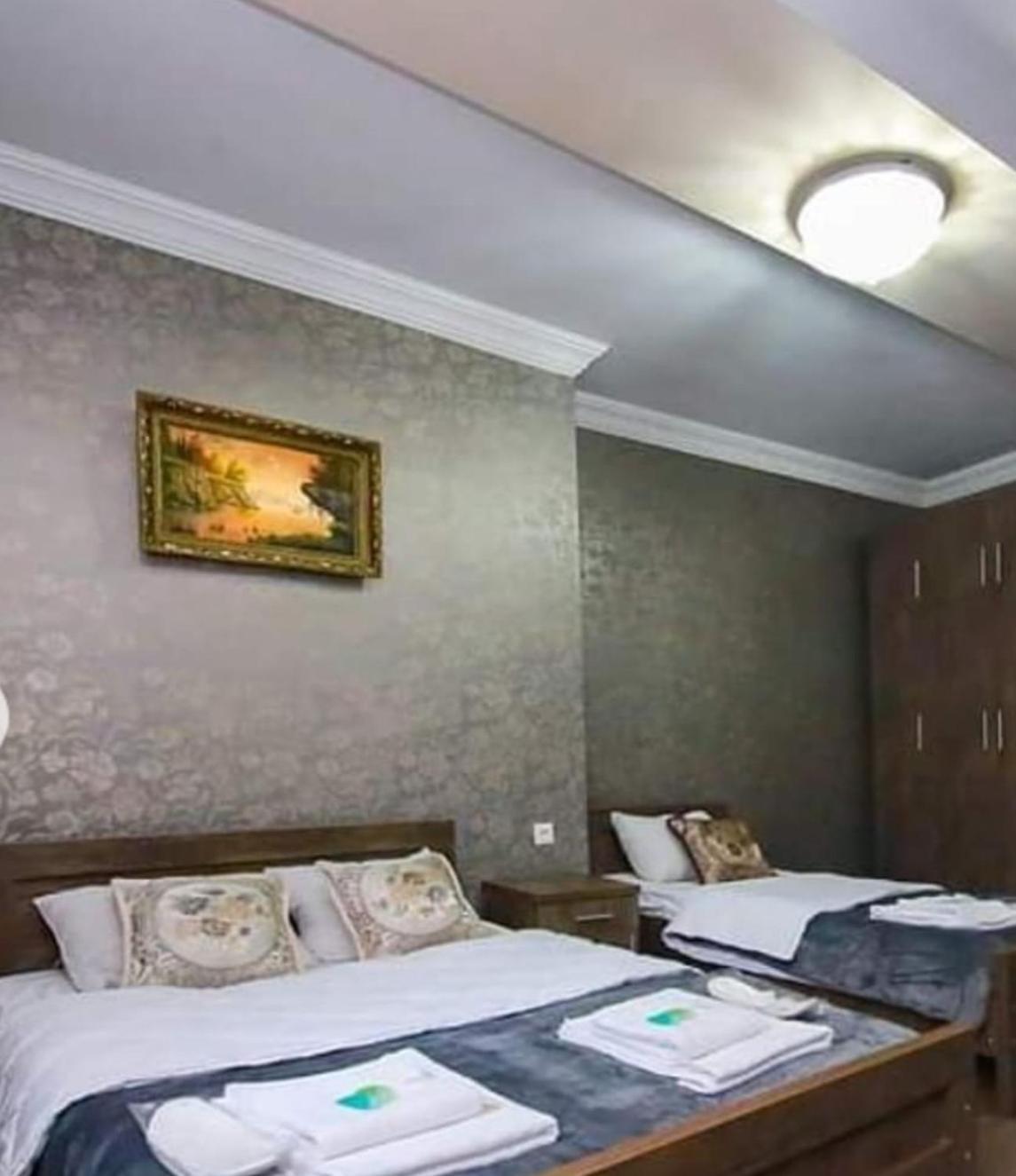 Royal Hotel Тбилиси Екстериор снимка