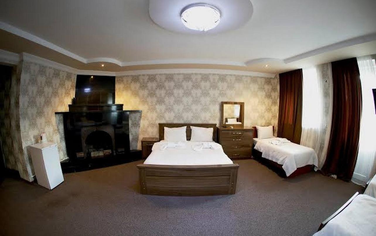 Royal Hotel Тбилиси Екстериор снимка